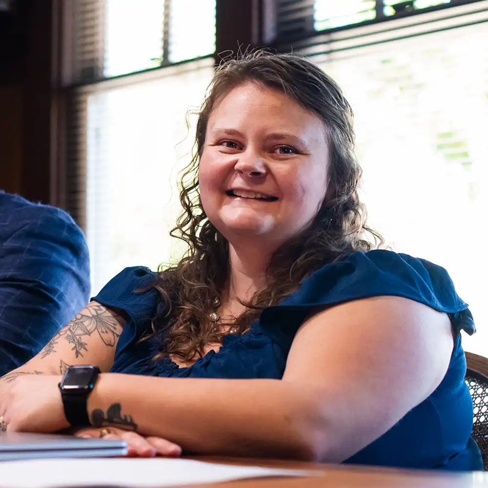 Cassie 251216-APP-139_m Crop 1k